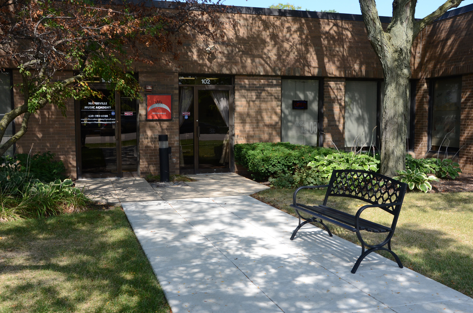 Entrance of Naperville Music Academy